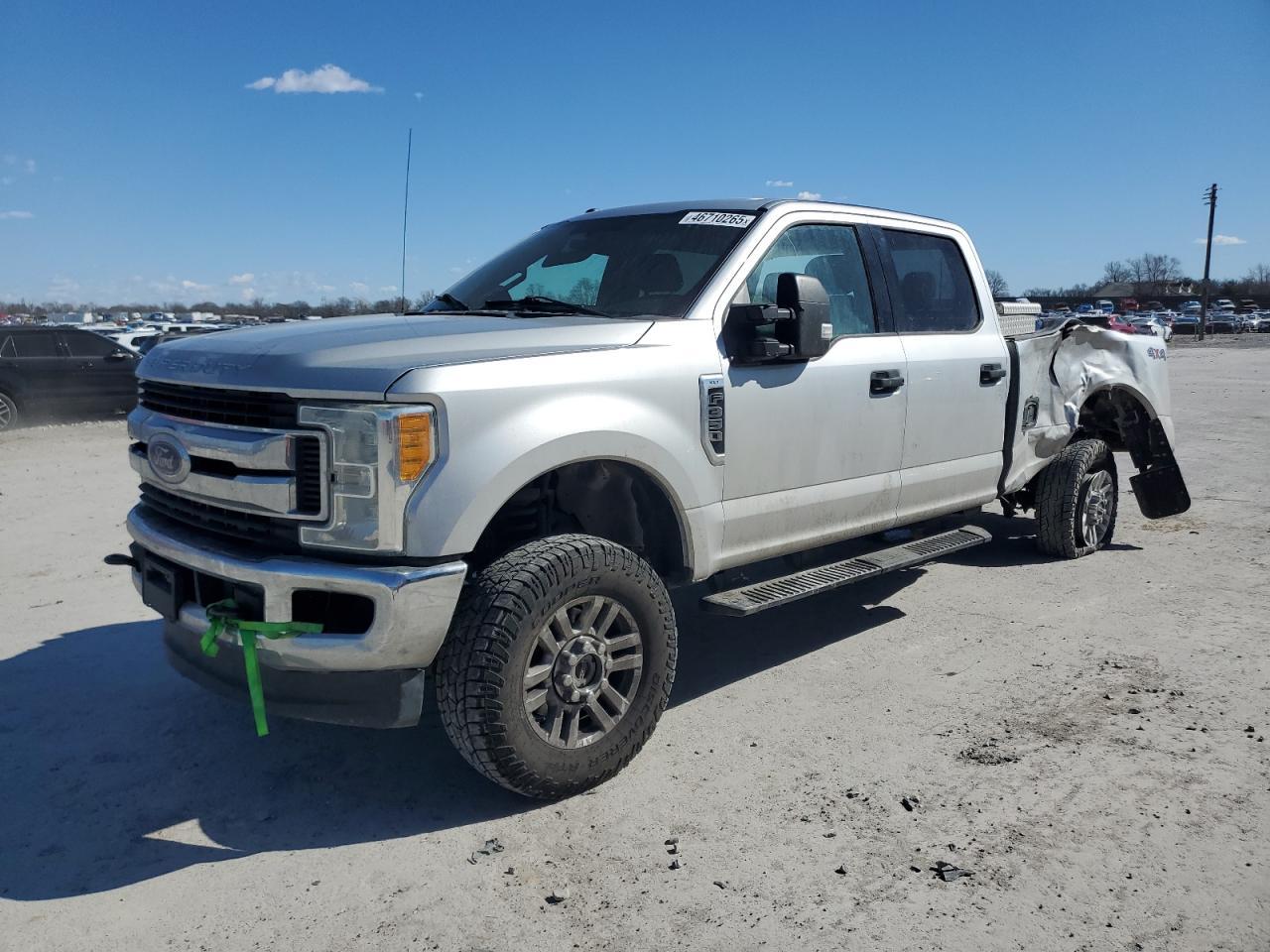 2017 FORD F350 SUPER