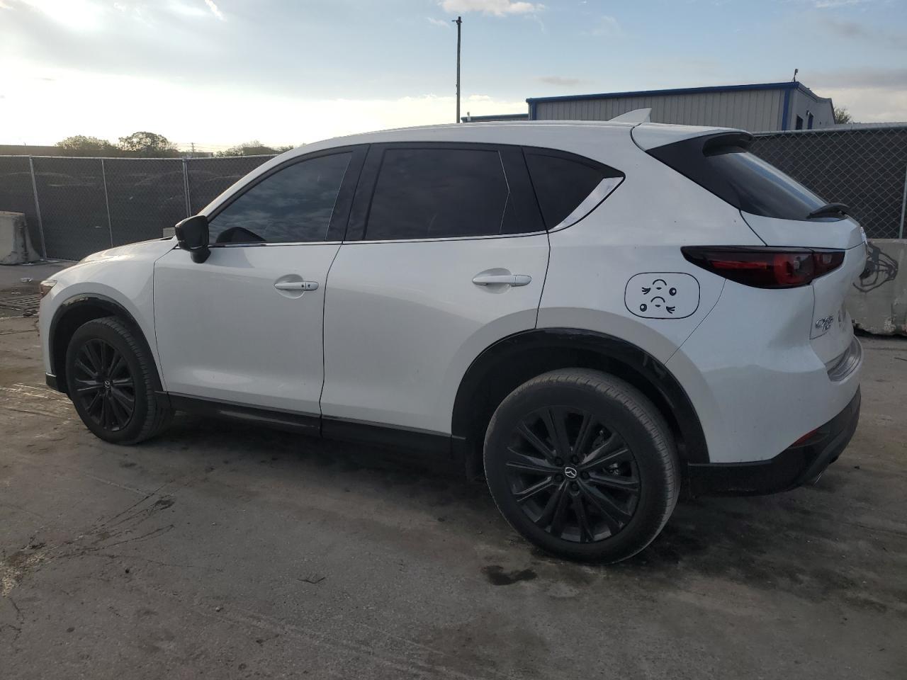 2024 MAZDA CX-5 PREMI - Image 2