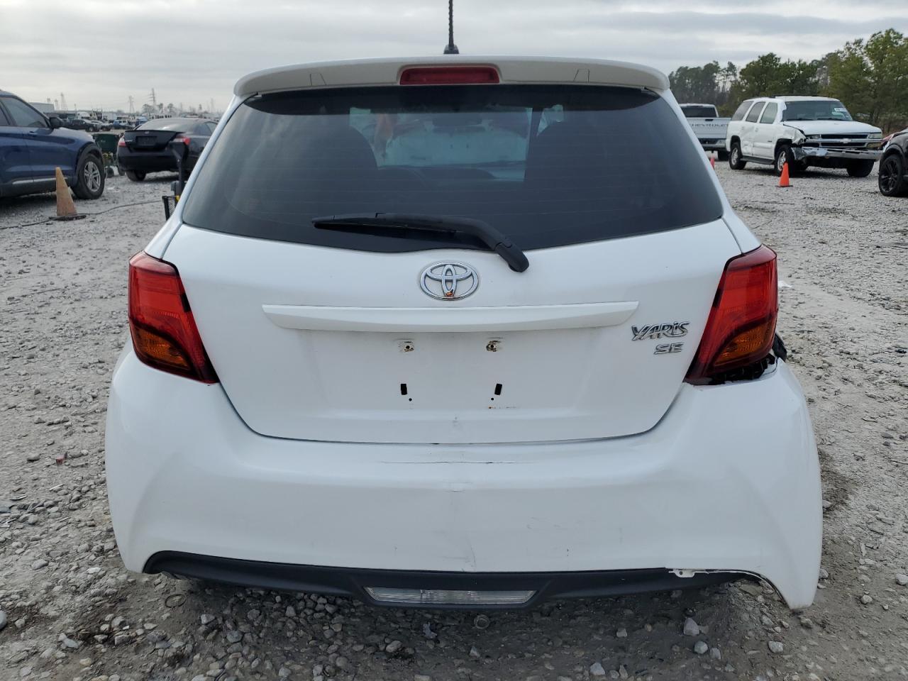 2016 TOYOTA YARIS L - Image 6