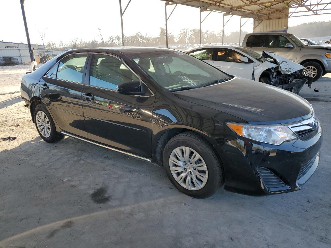 2013 TOYOTA CAMRY L - Фото 4