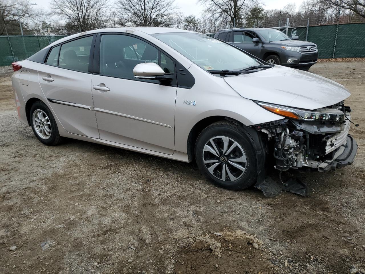 2019 TOYOTA PRIUS PRIM - Фото 4