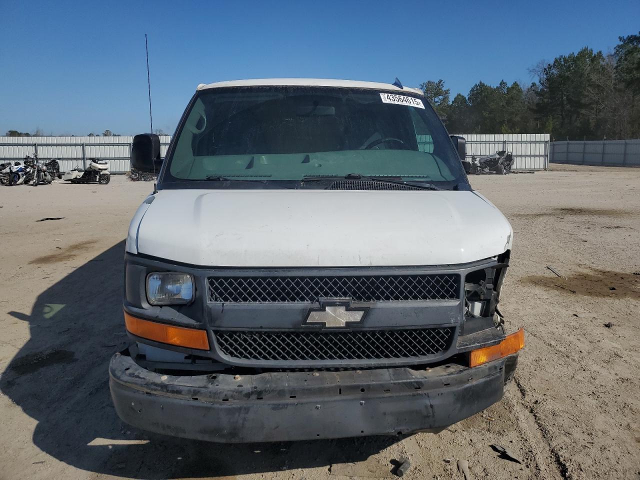 2010 CHEVROLET EXPRESS G3 - Image 5