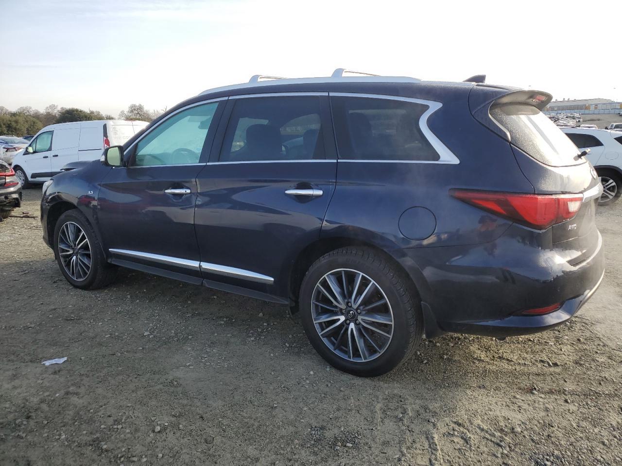 2019 INFINITI QX60 LUXE - Фото 2