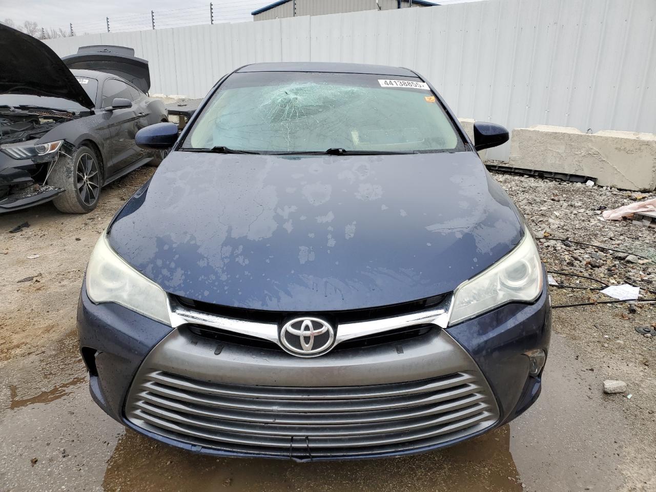 2016 TOYOTA CAMRY LE - Фото 5