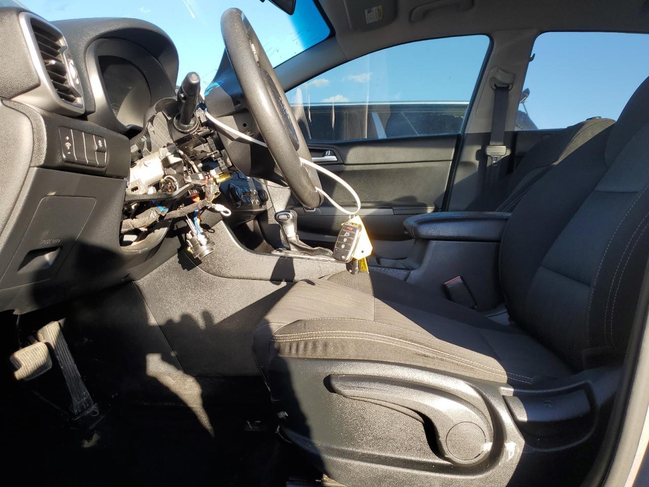 2017 KIA SPORTAGE L - Image 7