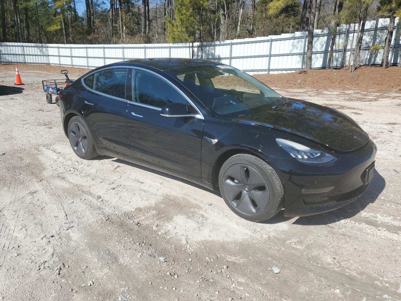 2019 TESLA MODEL 3 - Фото 4