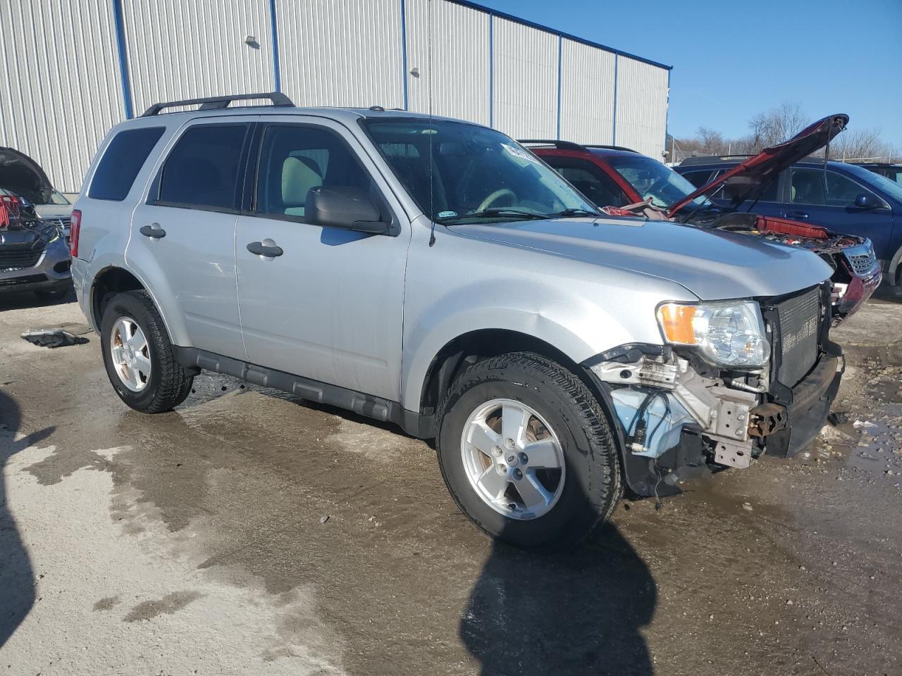 2012 FORD ESCAPE XLT - Image 4