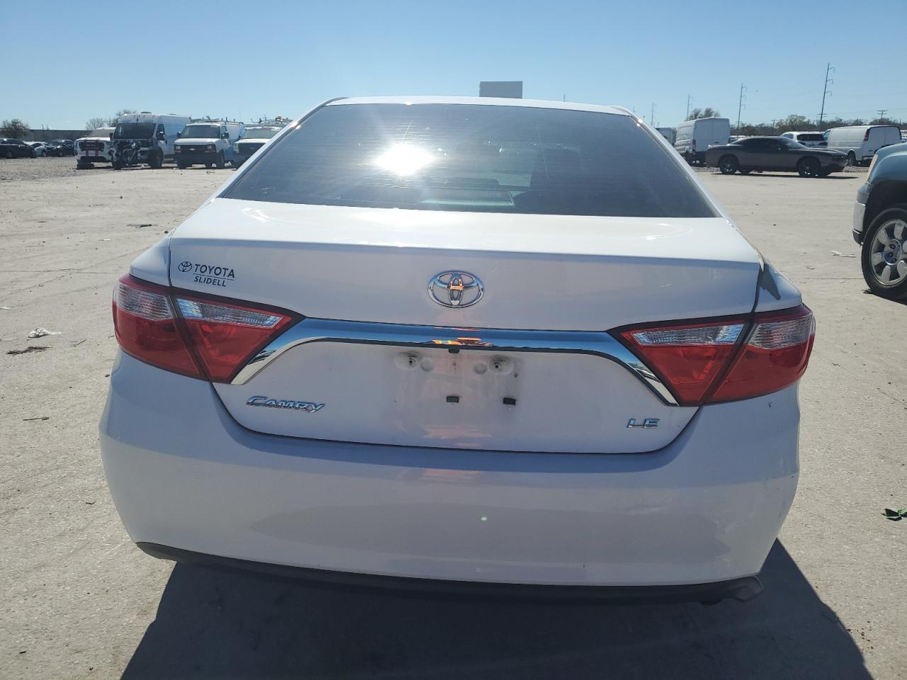 2016 TOYOTA CAMRY LE - Image 6