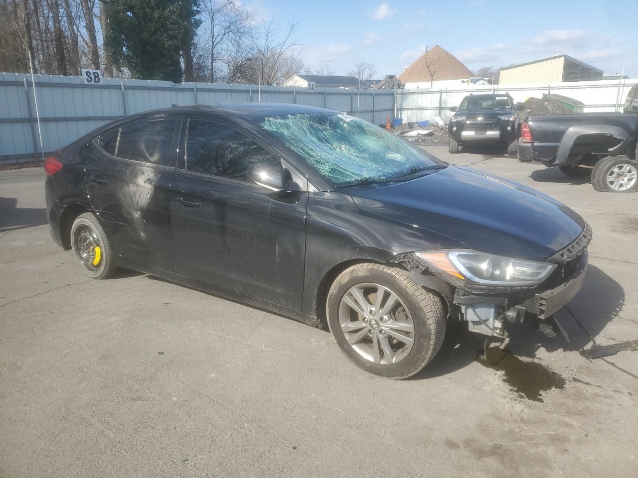 2017 HYUNDAI ELANTRA SE - Image 4