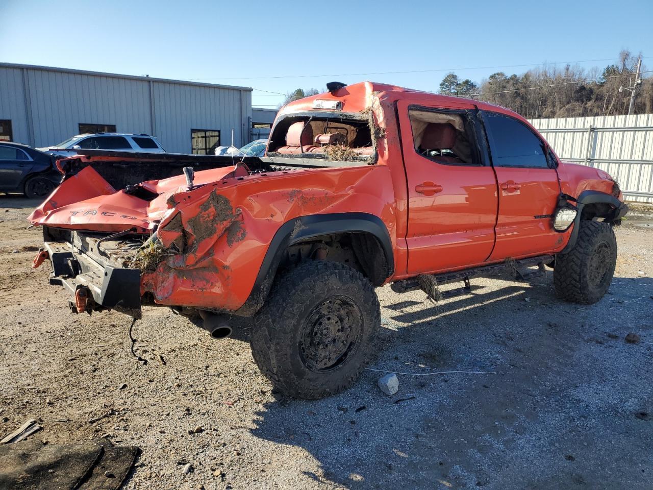 2023 TOYOTA TACOMA DOU - Фото 3