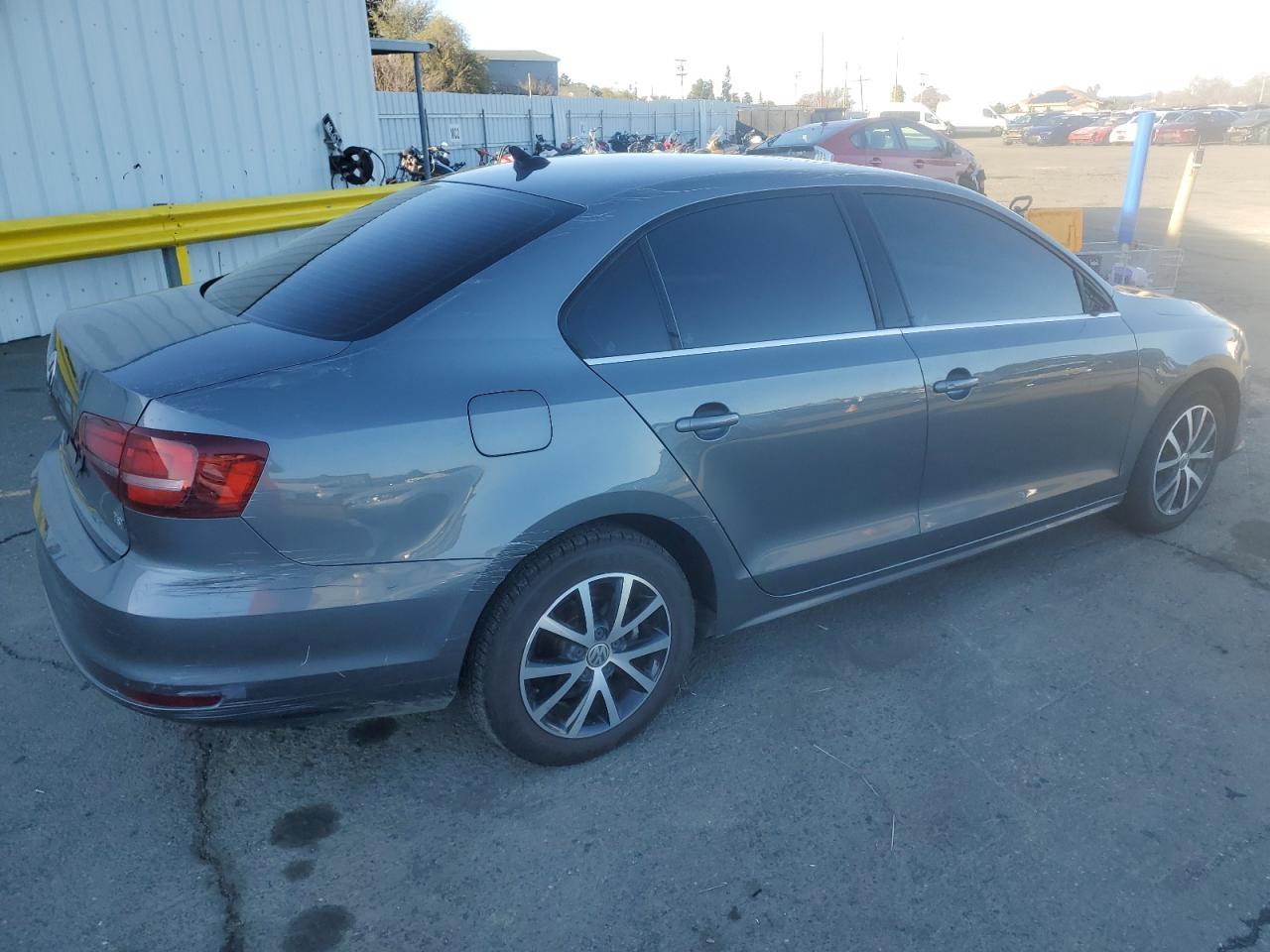 2017 VOLKSWAGEN JETTA SE - Фото 3