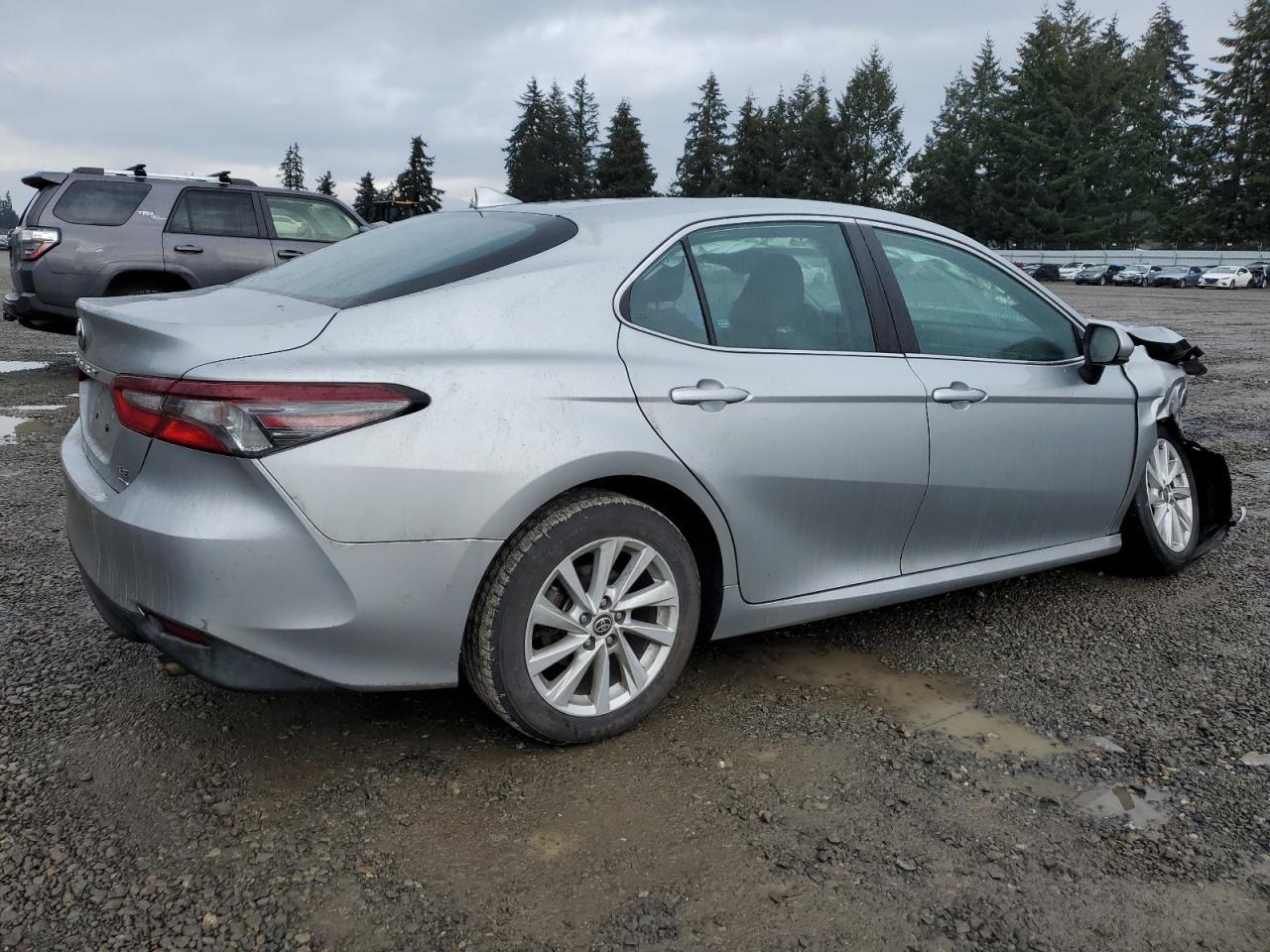 2023 TOYOTA CAMRY LE - Фото 3
