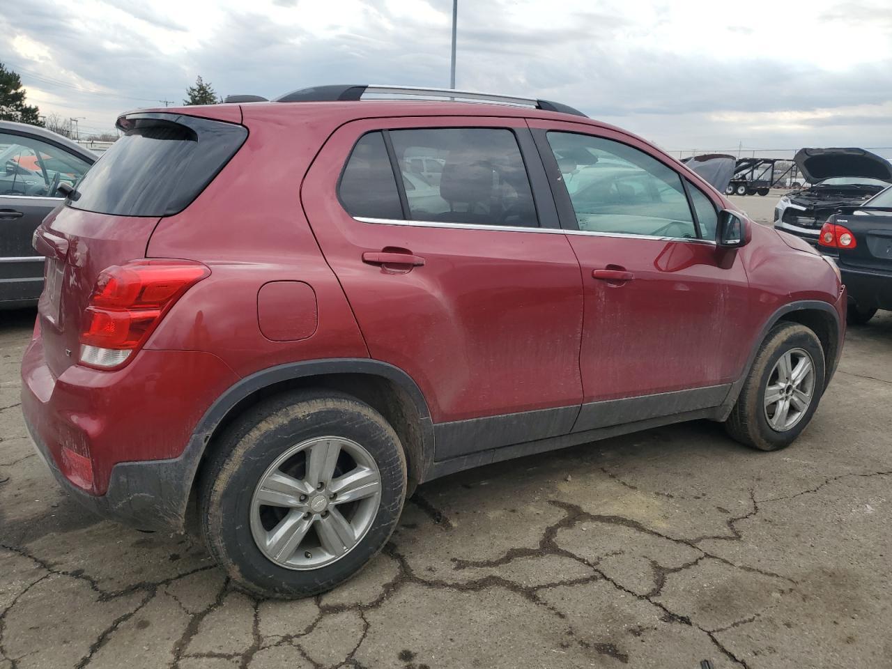 2018 CHEVROLET TRAX 1LT - Фото 3