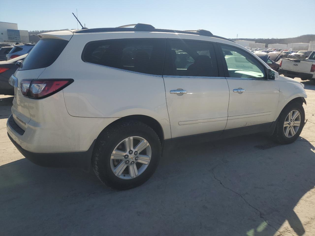 2014 CHEVROLET TRAVERSE L - Image 3