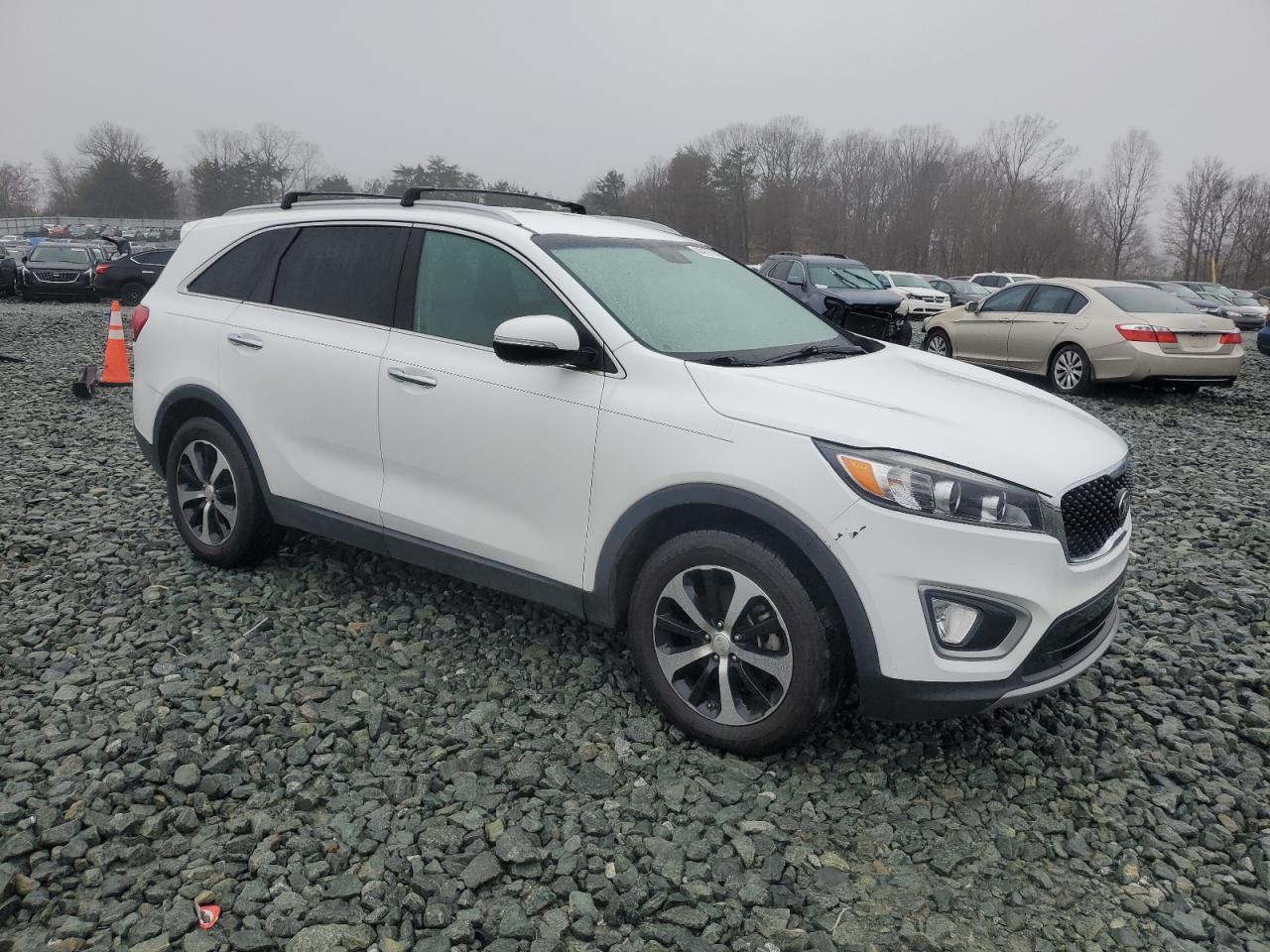 2016 KIA SORENTO EX - Image 4