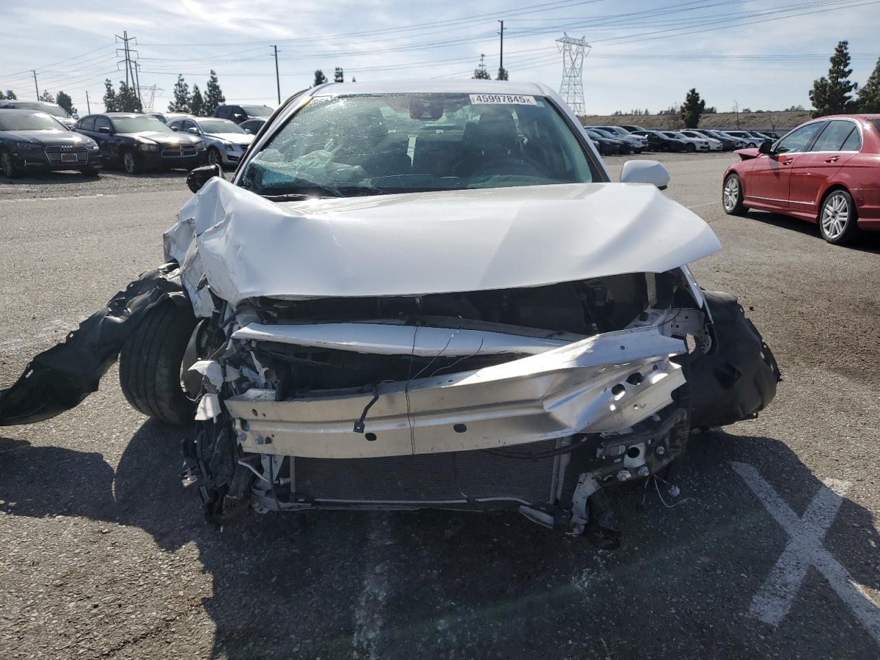 2020 TOYOTA CAMRY SE - Фото 5