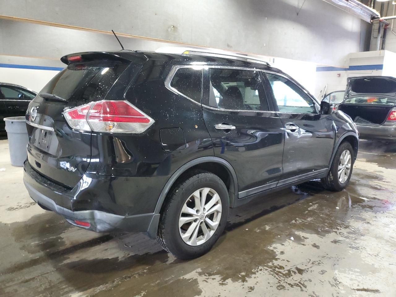 2015 NISSAN ROGUE S - Фото 3