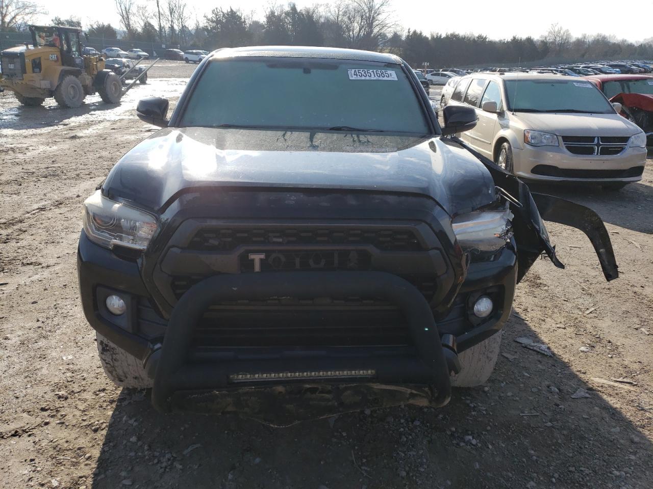 2017 TOYOTA TACOMA DOU - Фото 5