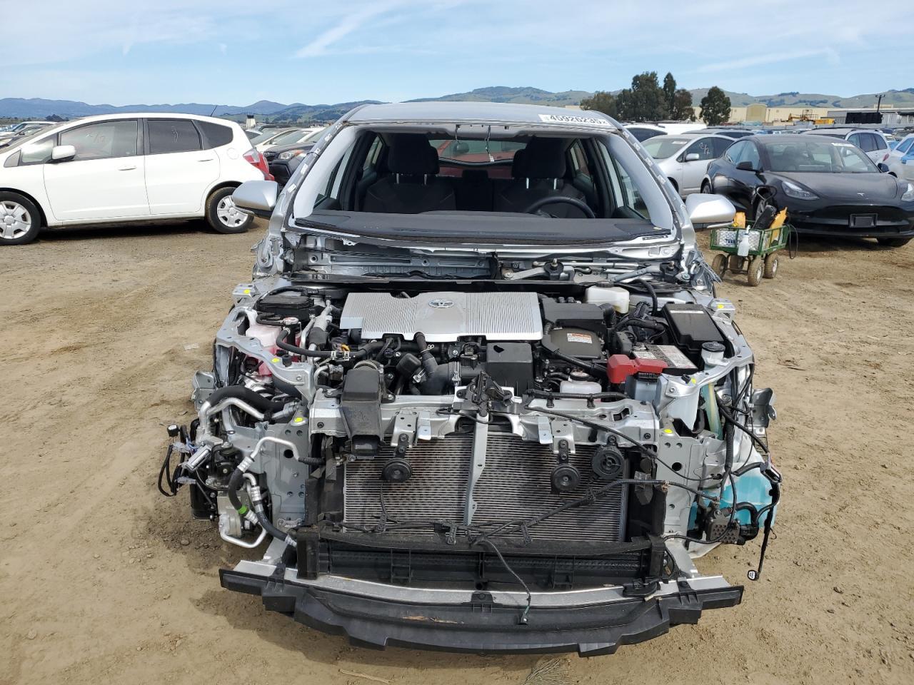 2022 TOYOTA PRIUS PRIM - Фото 5