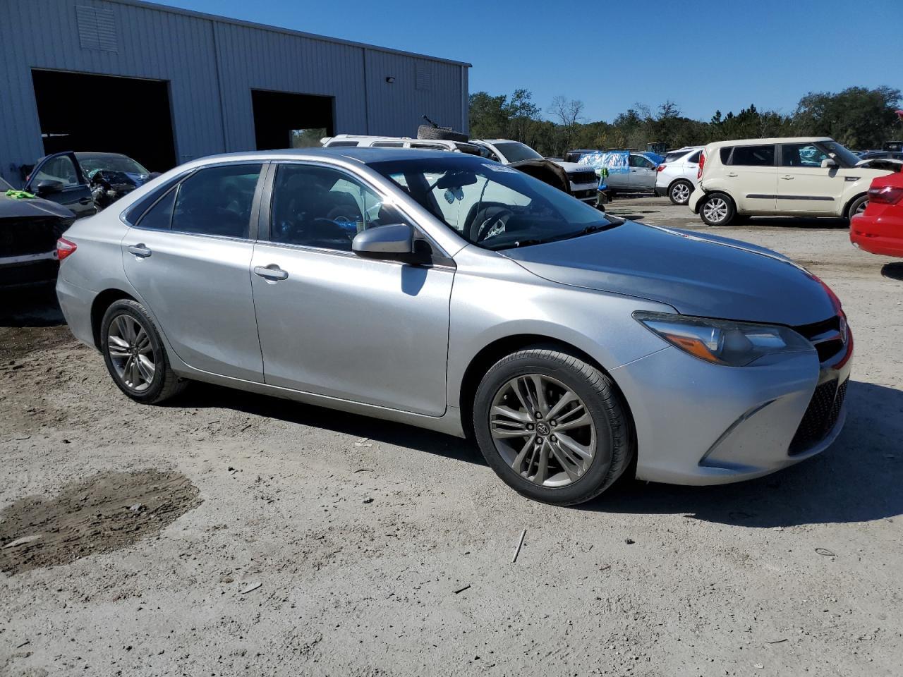 2017 TOYOTA CAMRY LE - Image 4