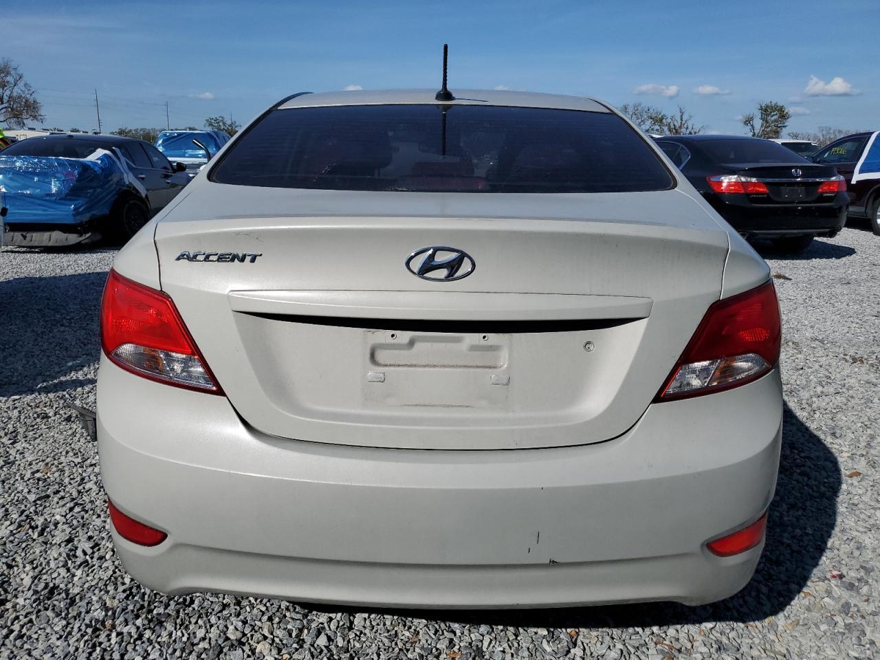2016 HYUNDAI ACCENT SE - Фото 6