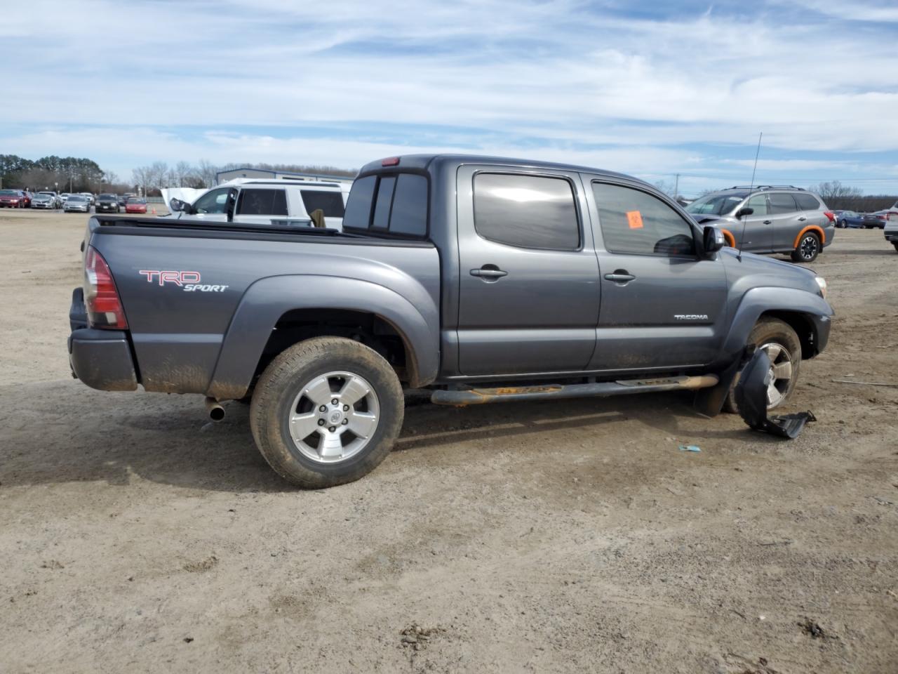 2013 TOYOTA TACOMA DOU - Фото 3