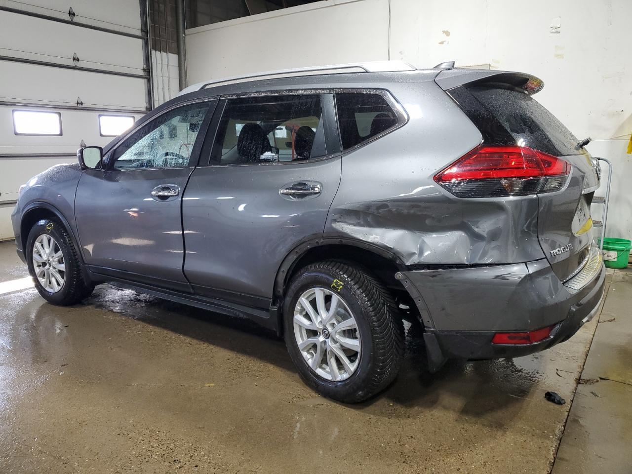 2017 NISSAN ROGUE S - Фото 2