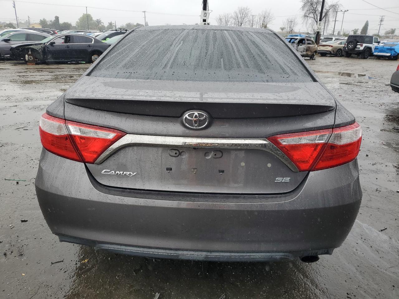 2016 TOYOTA CAMRY LE - Фото 6