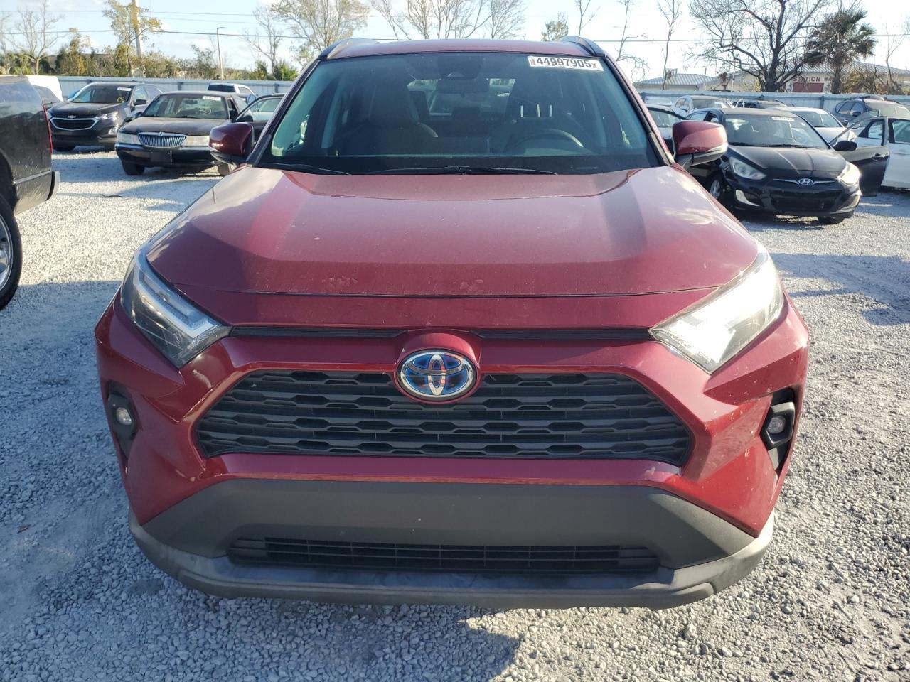 2022 TOYOTA RAV4 XLE P - Image 5