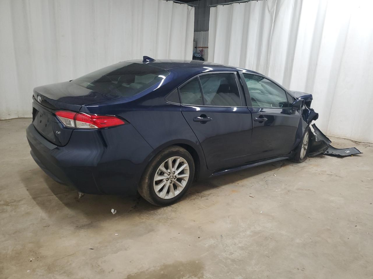 2020 TOYOTA COROLLA LE - Image 3