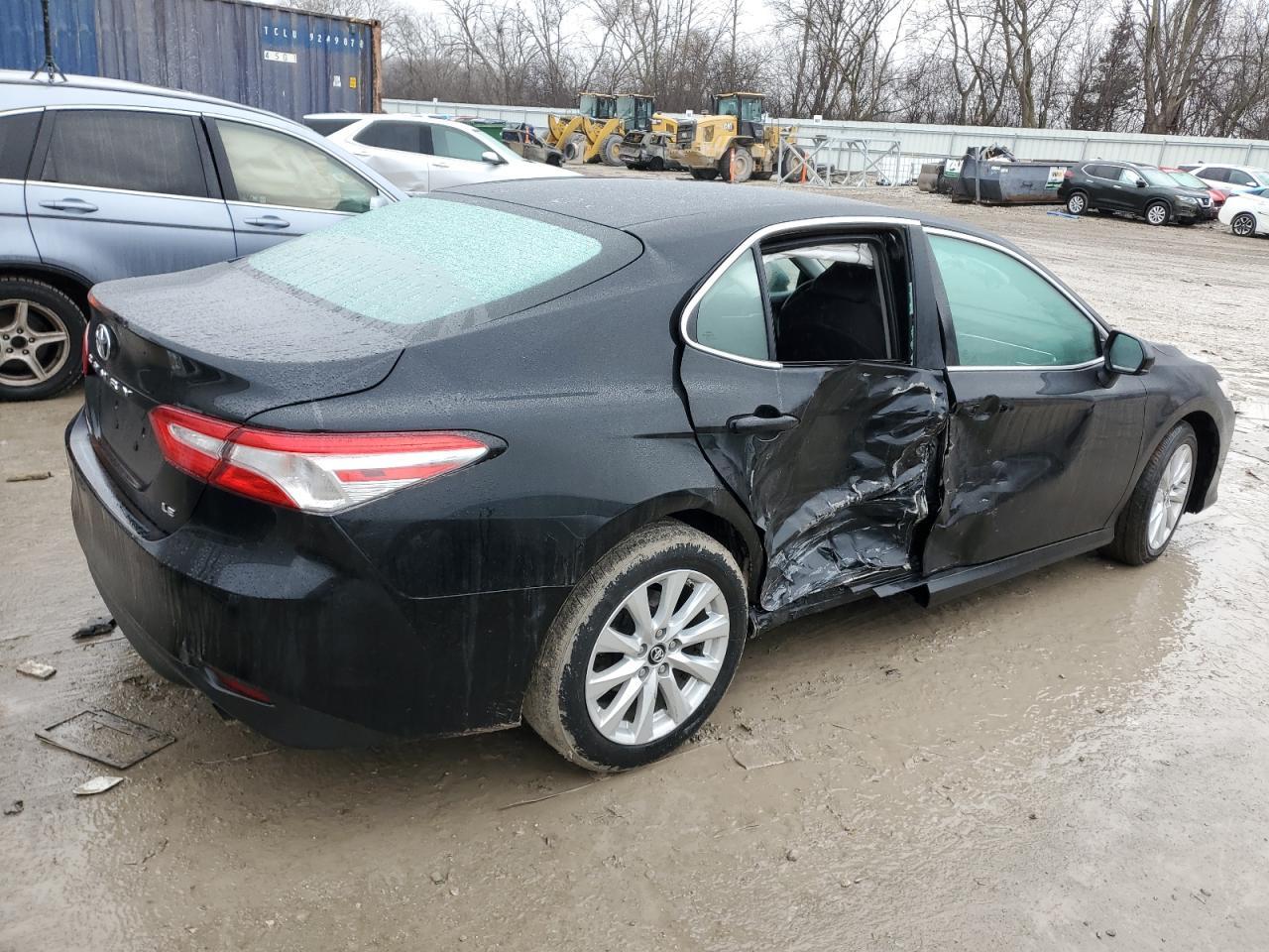 2018 TOYOTA CAMRY L - Image 3