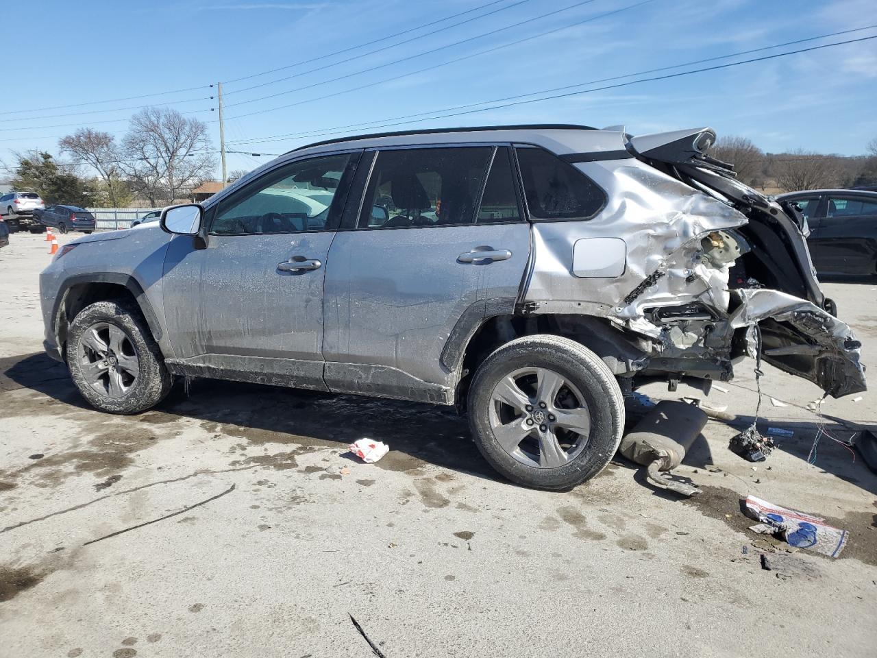 2022 TOYOTA RAV4 XLE - Image 2