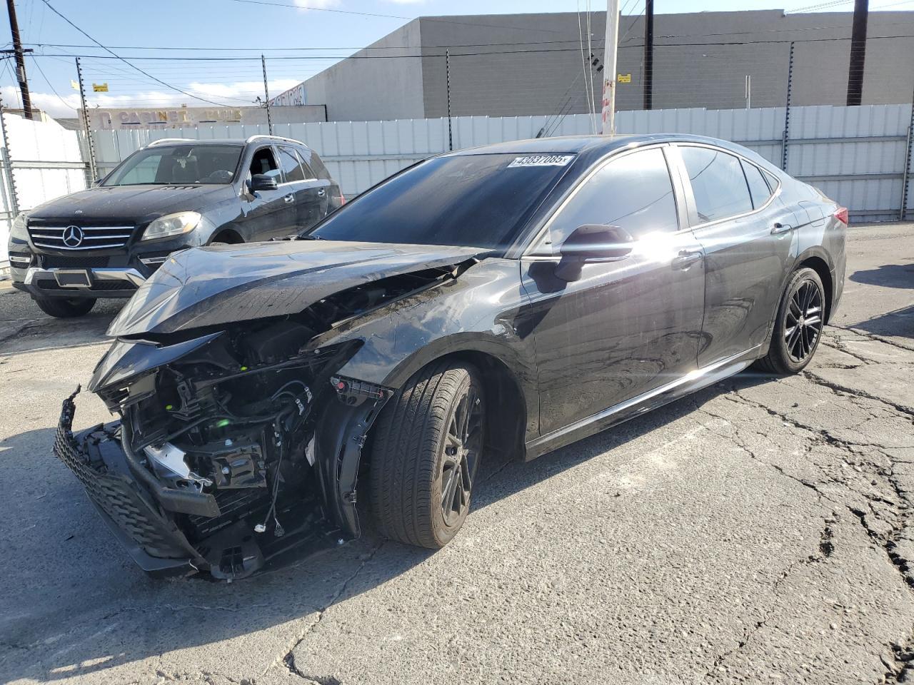 2025 TOYOTA CAMRY XSE car image