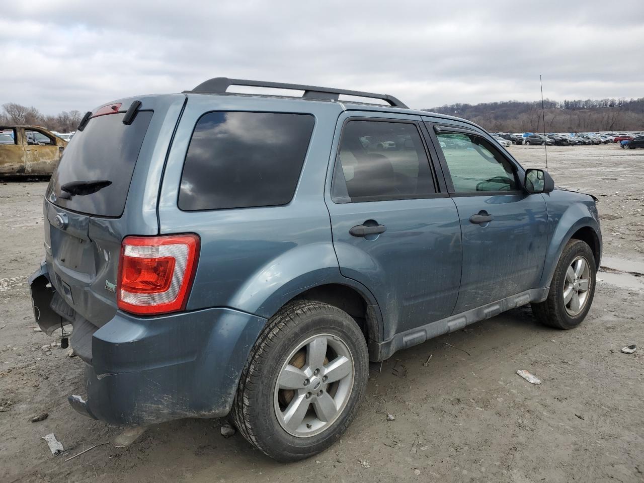 2012 FORD ESCAPE XLT - Фото 3