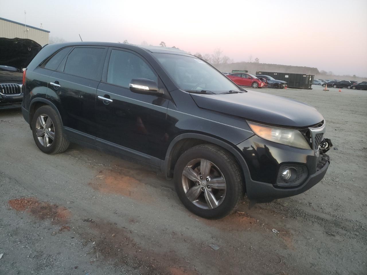 2012 KIA SORENTO EX - Image 4