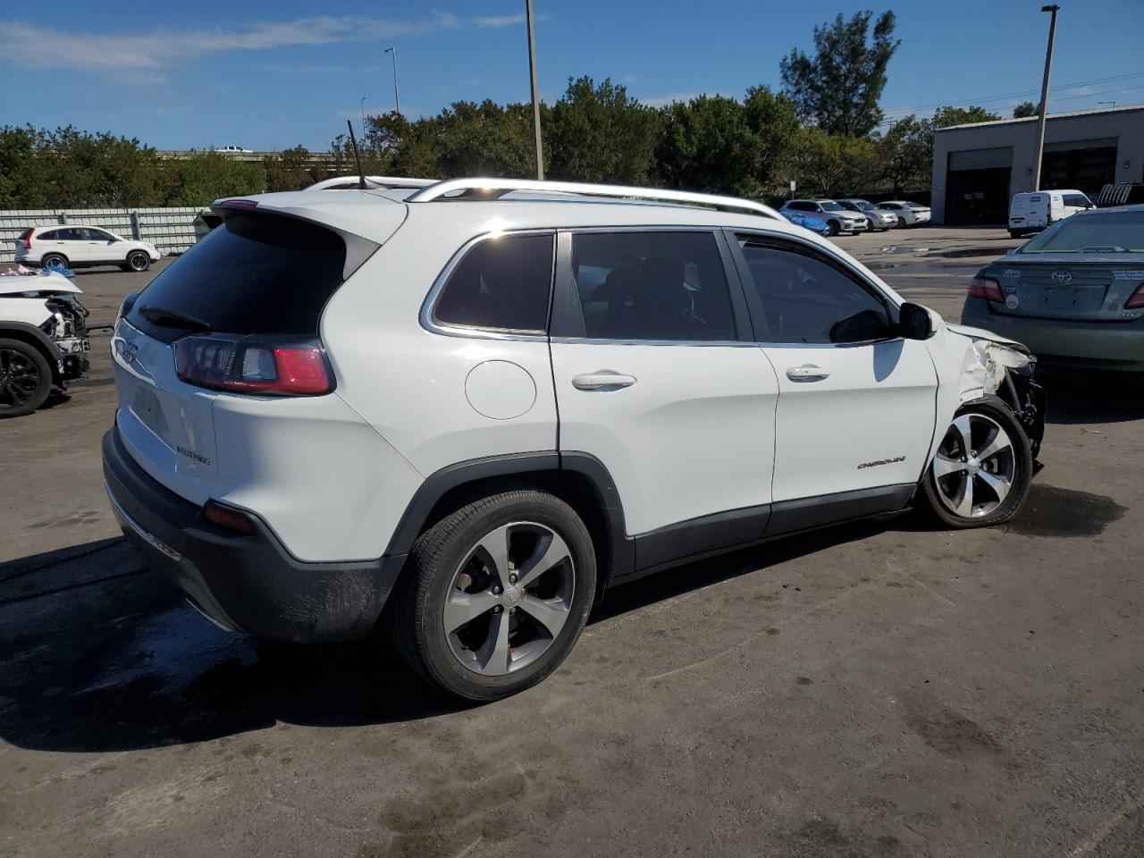 2019 JEEP CHEROKEE L - Image 3
