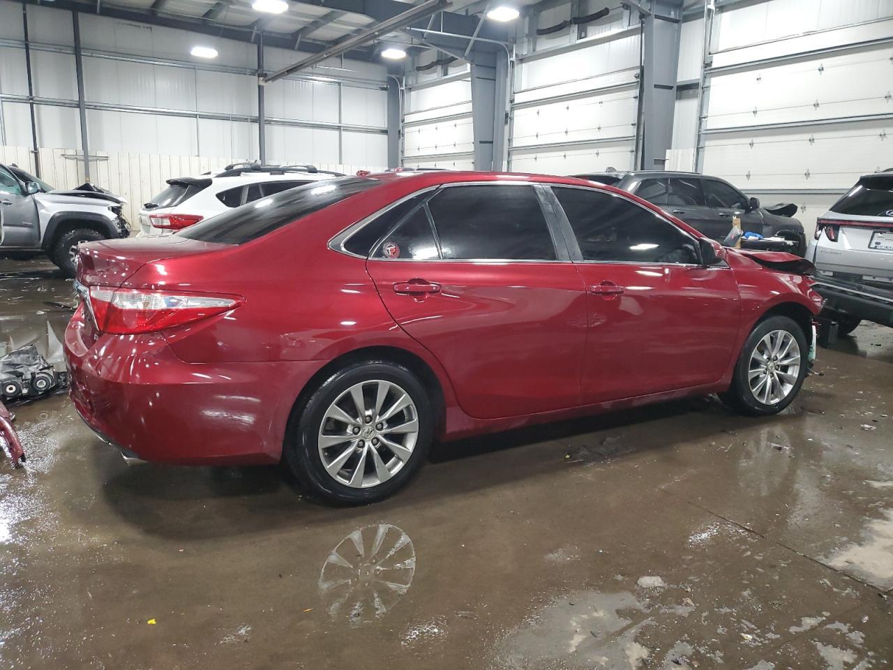 2015 TOYOTA CAMRY LE - Image 3