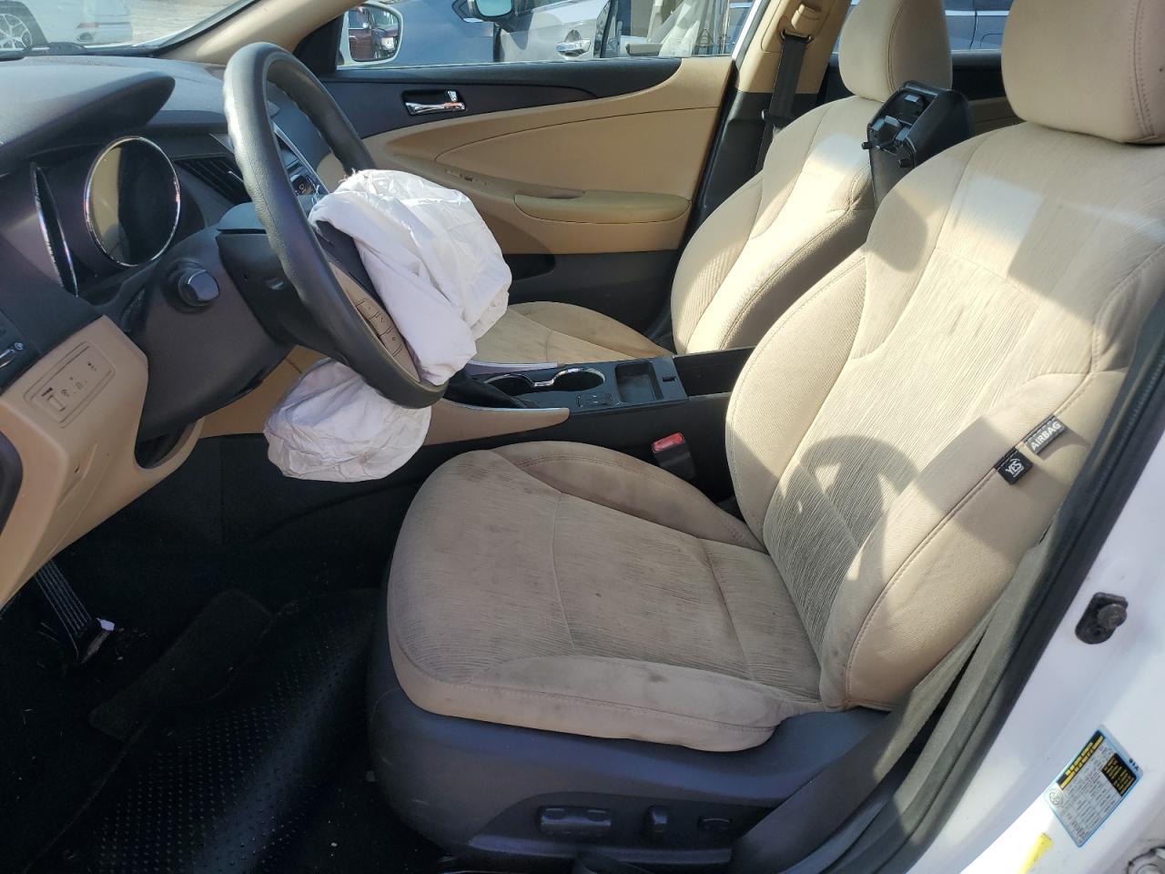 2013 HYUNDAI SONATA GLS - Image 7