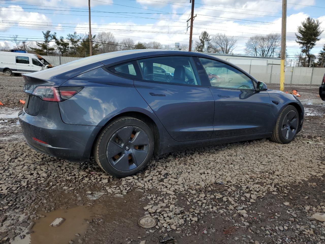 2022 TESLA MODEL 3 - Фото 3