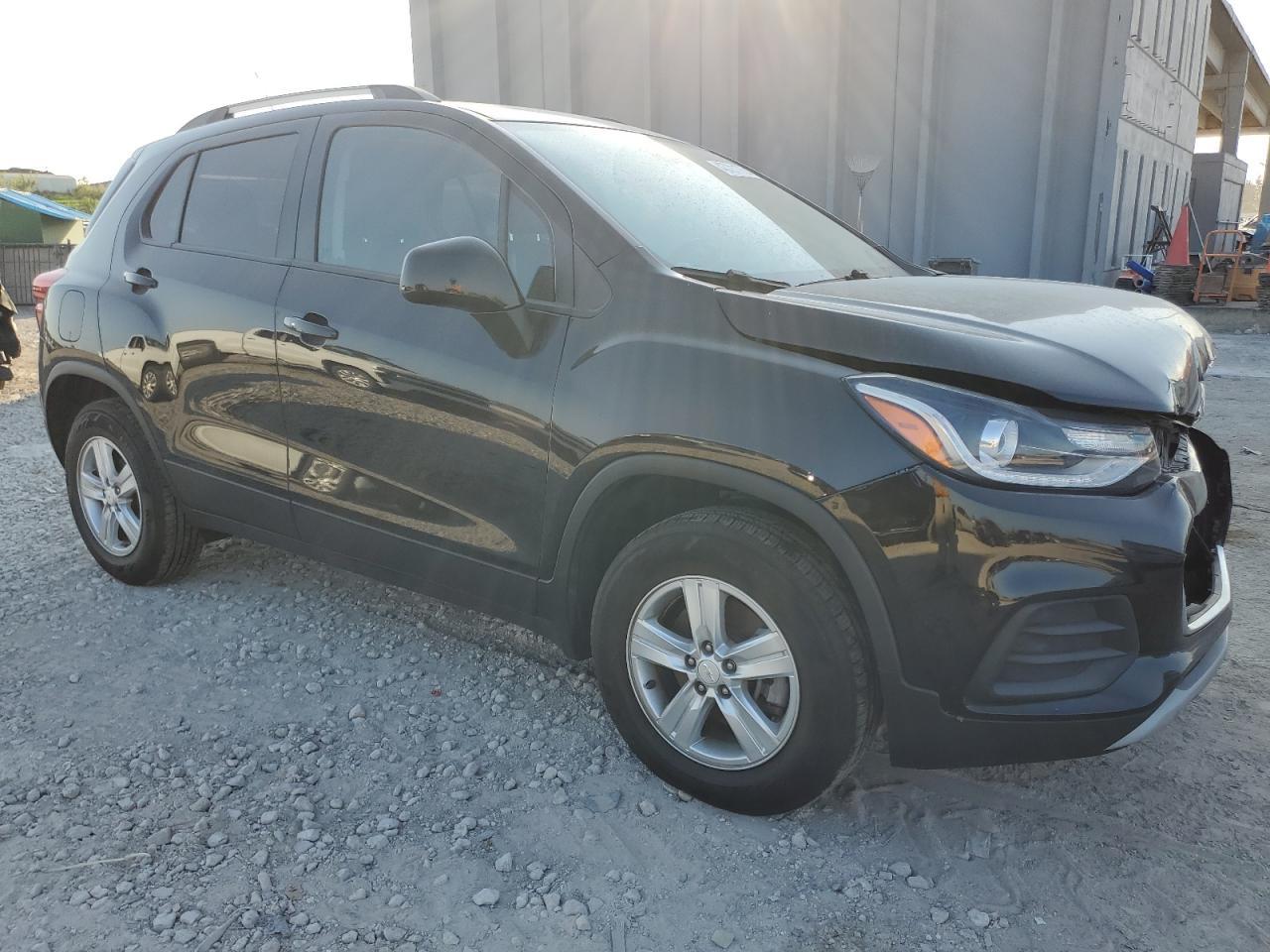2021 CHEVROLET TRAX 1LT - Фото 4