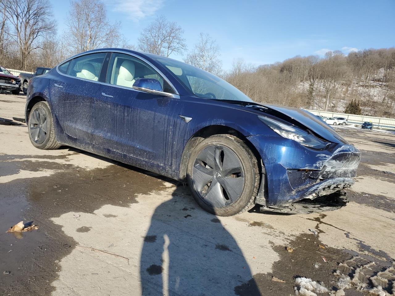 2019 TESLA MODEL 3 - Image 4