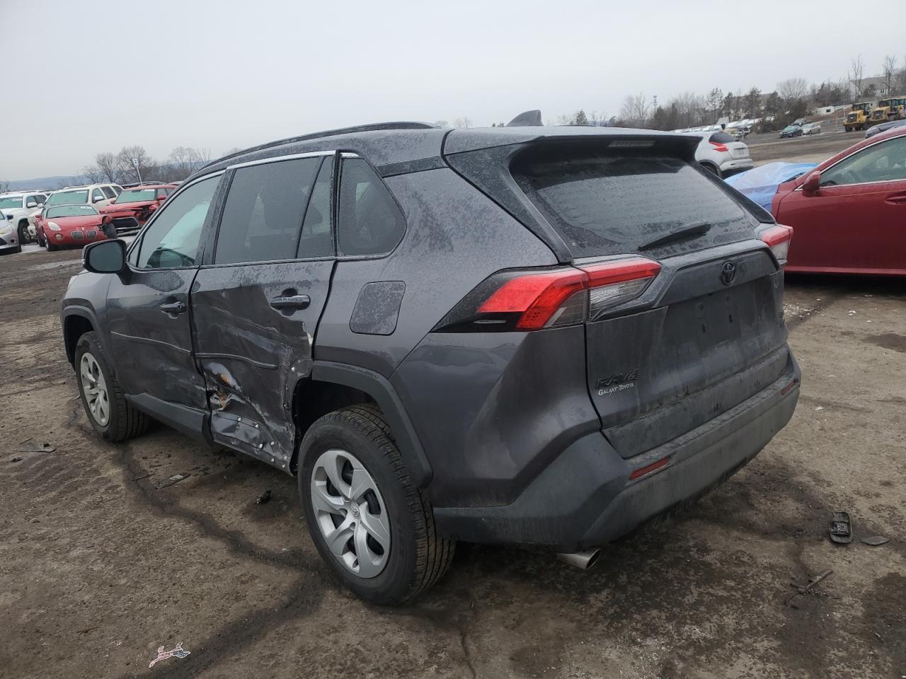 2021 TOYOTA RAV4 LE - Фото 2