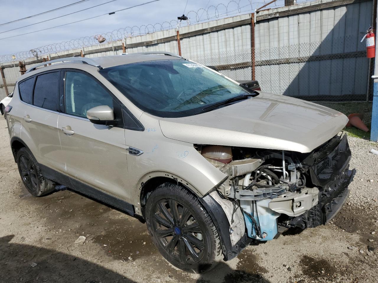 2017 FORD ESCAPE TIT - Image 4