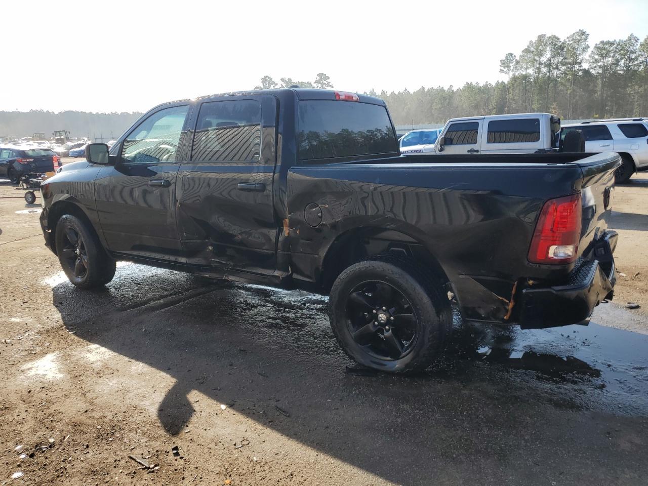 2014 RAM 1500 ST - Фото 2
