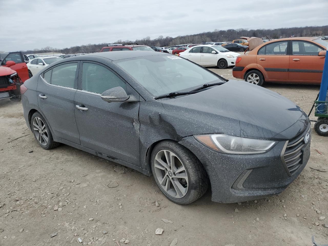 2017 HYUNDAI ELANTRA SE - Image 4
