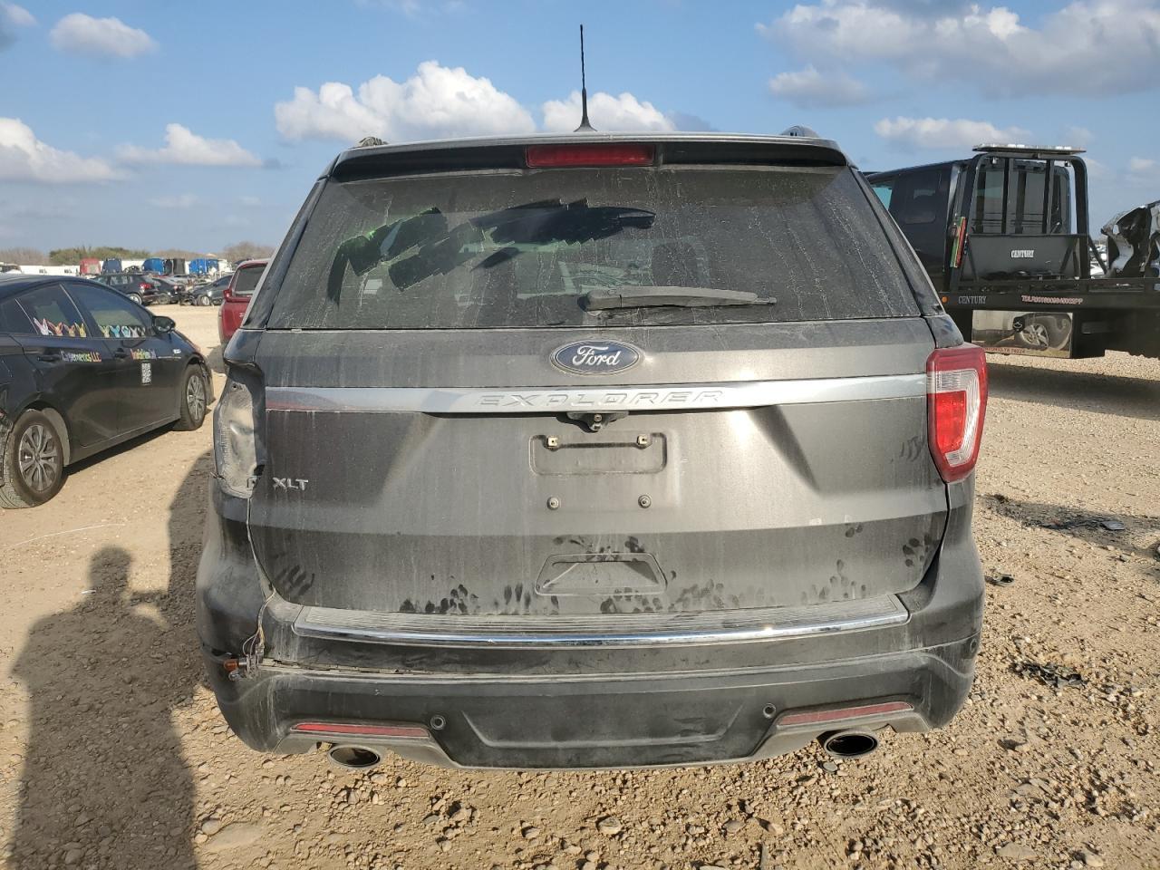 2018 FORD EXPLORER X - Фото 6