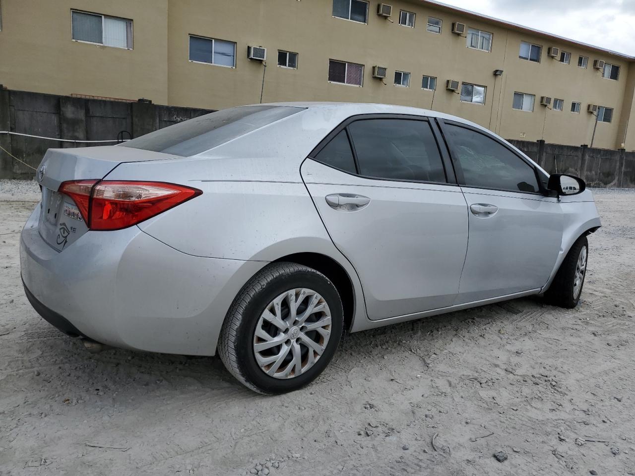 2018 TOYOTA COROLLA L - Image 3