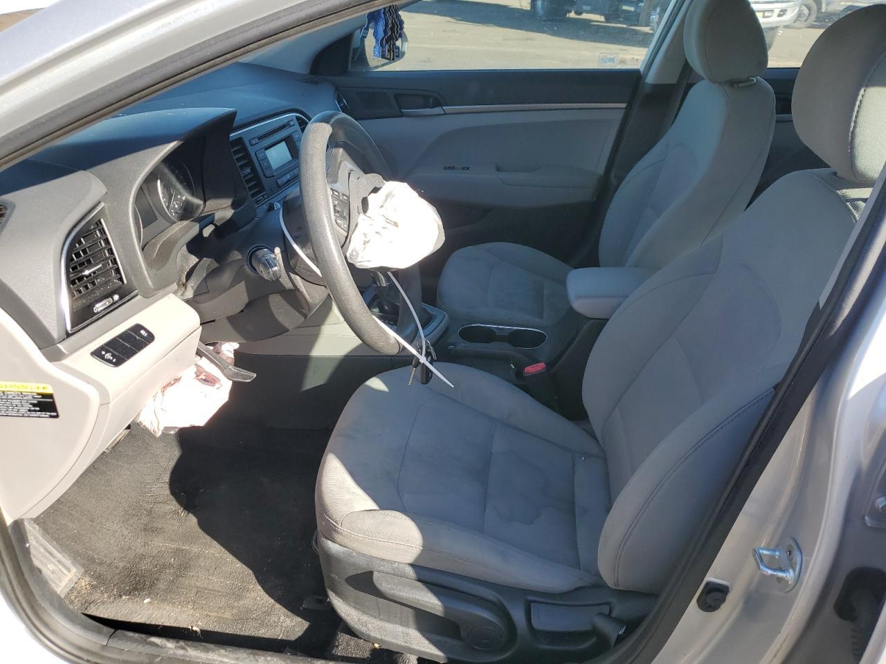 2017 HYUNDAI ELANTRA SE - Image 7
