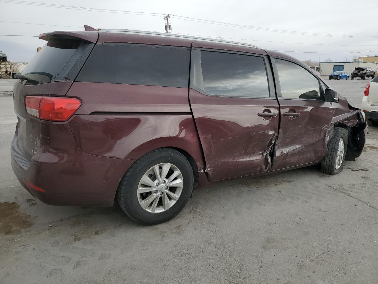 2016 KIA SEDONA LX - Image 3