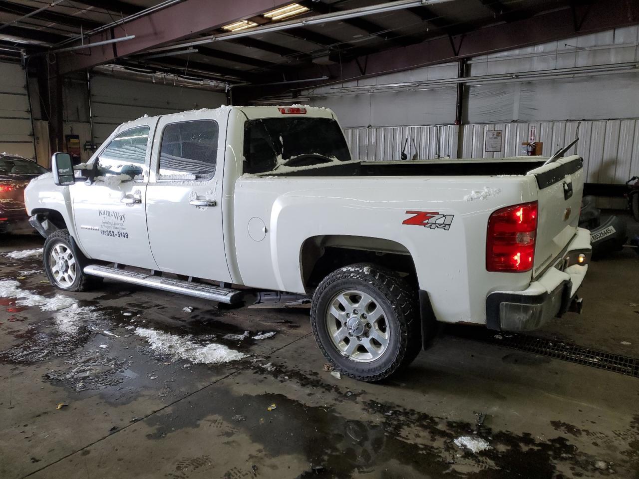 2013 CHEVROLET SILVERADO - Фото 2
